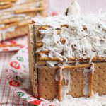 graham-cracker-houses-with-decorations
