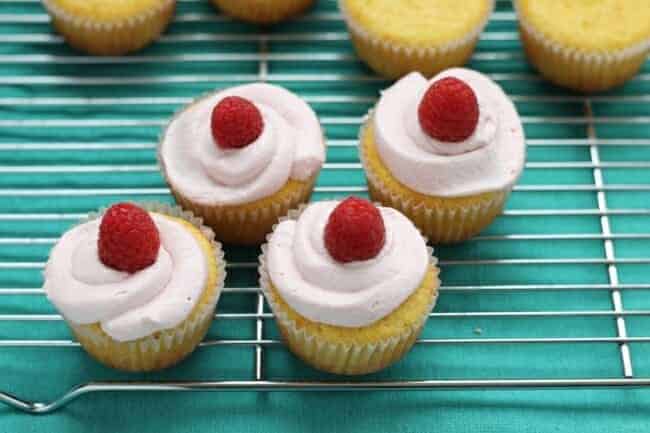 Healthy Vanilla Cupcakes Lower Sugar Dye Free Frosting