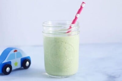 green-smoothie-in-glass
