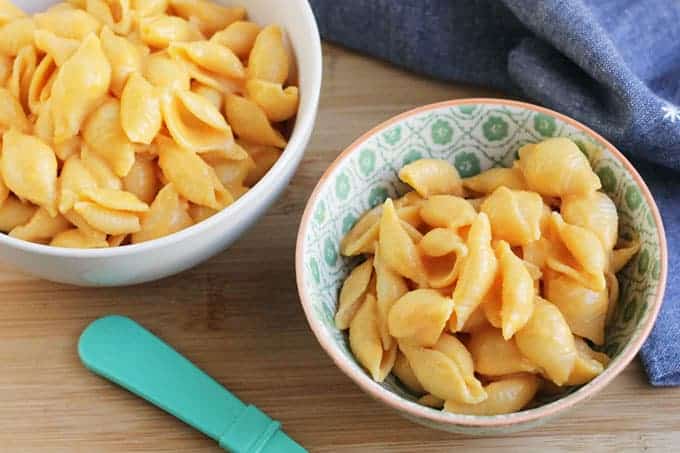 butternut-squash-mac-and-cheese-in-bowls