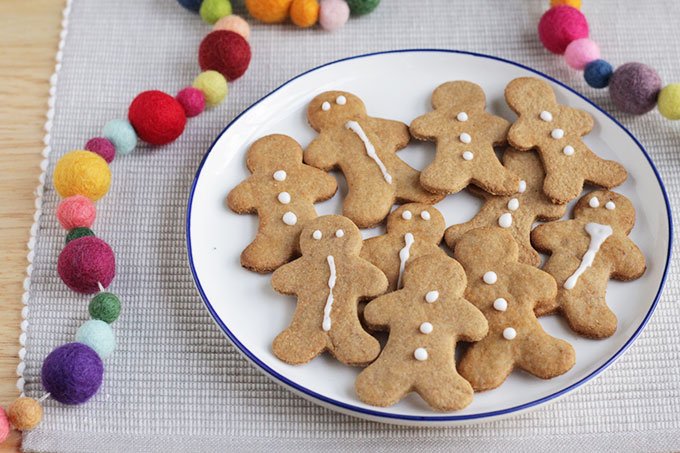 healthy gingerbread cookies on round plate
