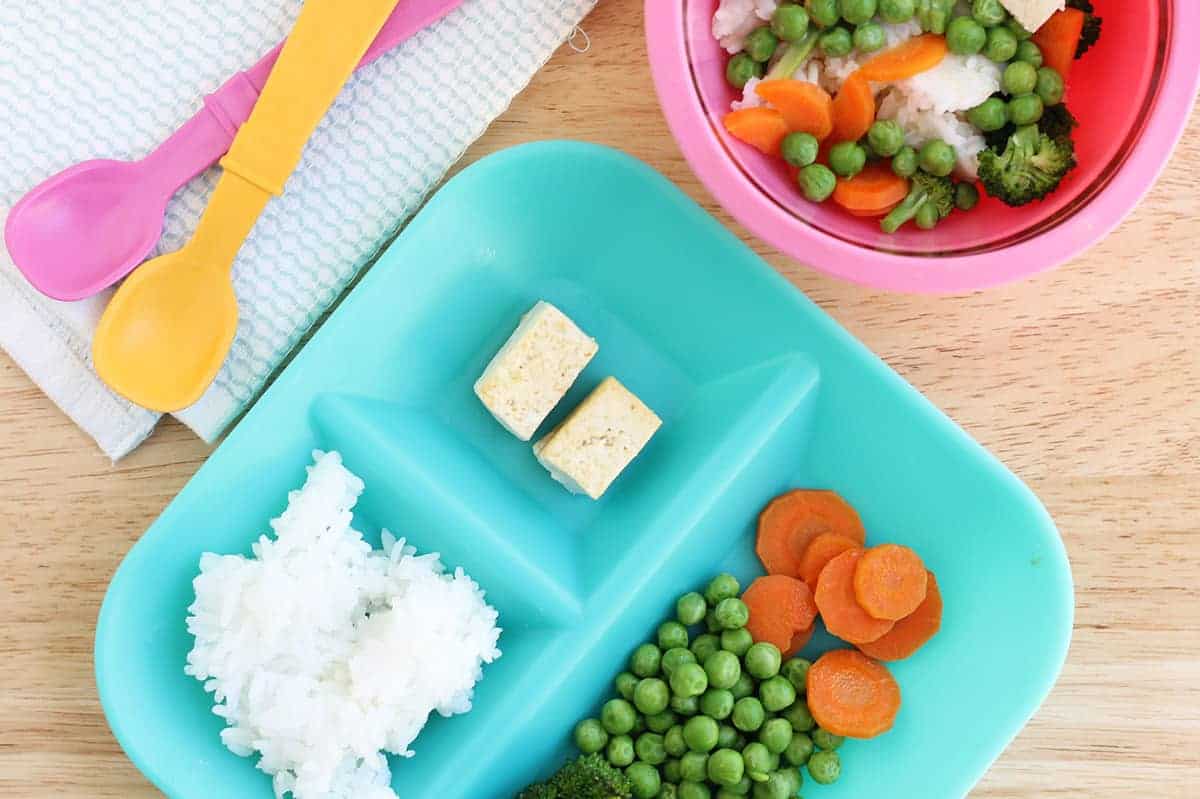 green-curry-on-toddler-plates
