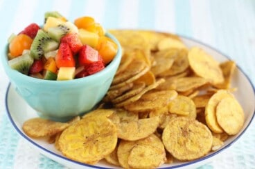 fruit-salsa-with-plantain-chips