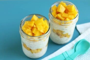 mango-overnight-oats-in-jars