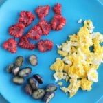 microwave-eggs-on-blue-kids-plate