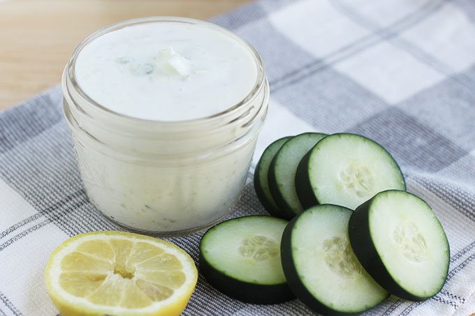 cucumber-sauce-in-jar-with-slices