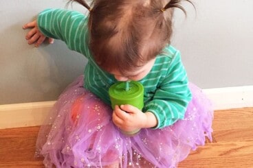 toddler-drinking-smoothie