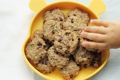 chocolate-chip-zucchini-cookies-on-plate