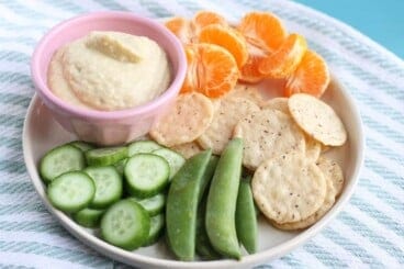 hummus-on-snack-plate