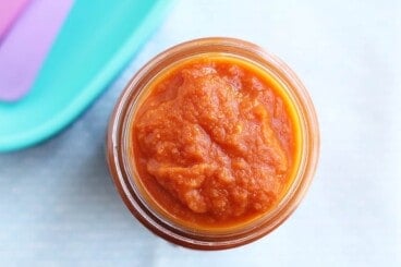 homemade-mariana-sauce-in-mason-jar