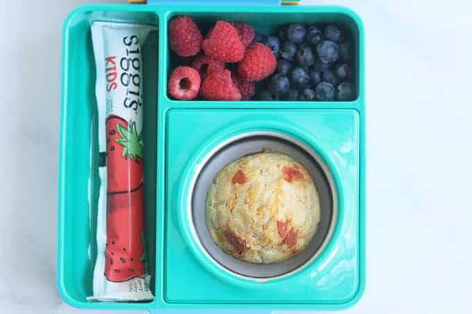 https://www.yummytoddlerfood.com/wp-content/uploads/2020/06/pizza-muffin-in-lunchbox.jpg