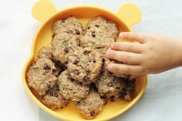 zucchini-cookies-on-kids-plate
