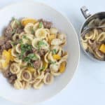 zucchini-pasta-in-adult-and-kids-bowl