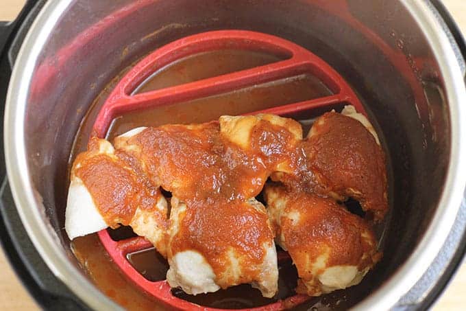 cooked-bbq-chicken in instant pot