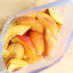 peaches-in-freezer-bag
