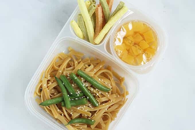 sesame-noodles-in-lunchbox