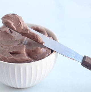 chocolate-frosting-with-cocoa-powder