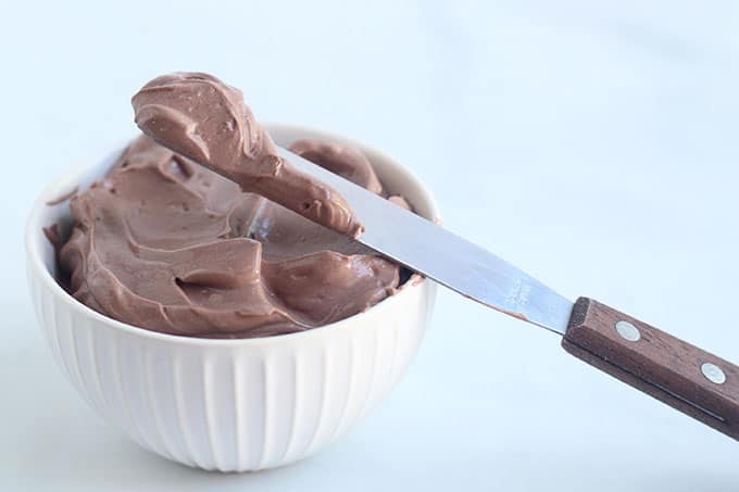 chocolate-frosting-with-cocoa-powder
