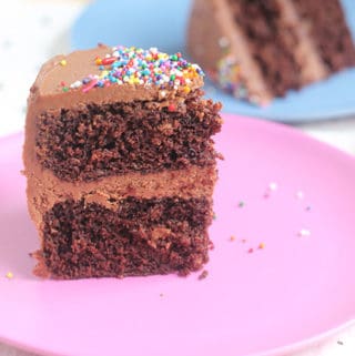 slice-of-healthy-chocolate-cake-on-pink-plate