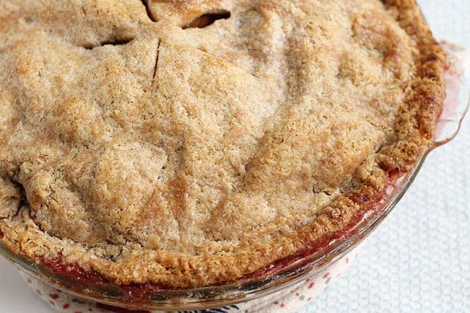 baked cranberry apple pie