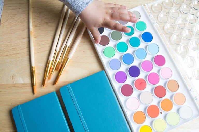 15 Best Craft Supplies for Kids (LowCost, Easy to Use)