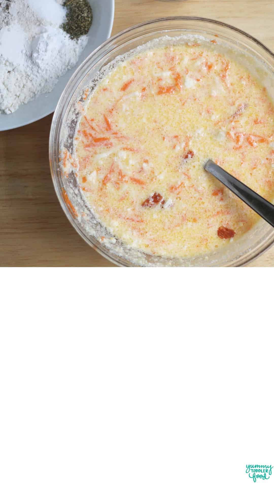 pizza muffins batter in bowl.