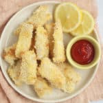 fish-sticks-with-ketchup-and-lemon