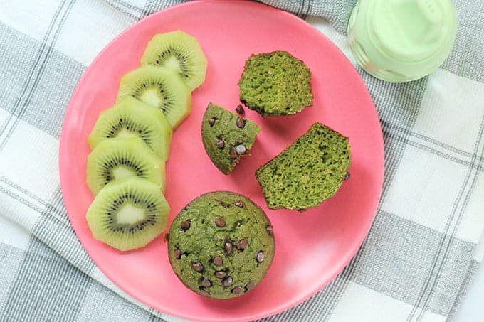 spinach-banana-muffins-on-plate.
