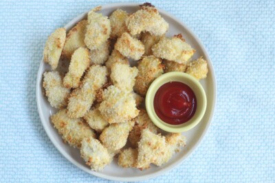 baked-chicken-nuggets-on-plate