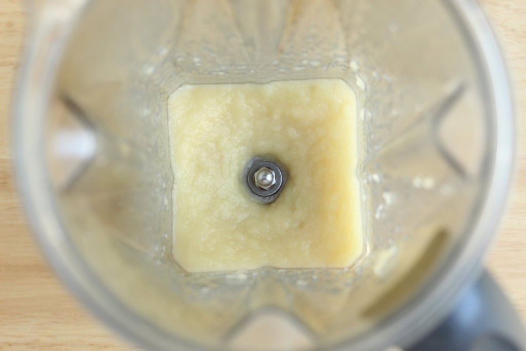 Apple puree in blender.