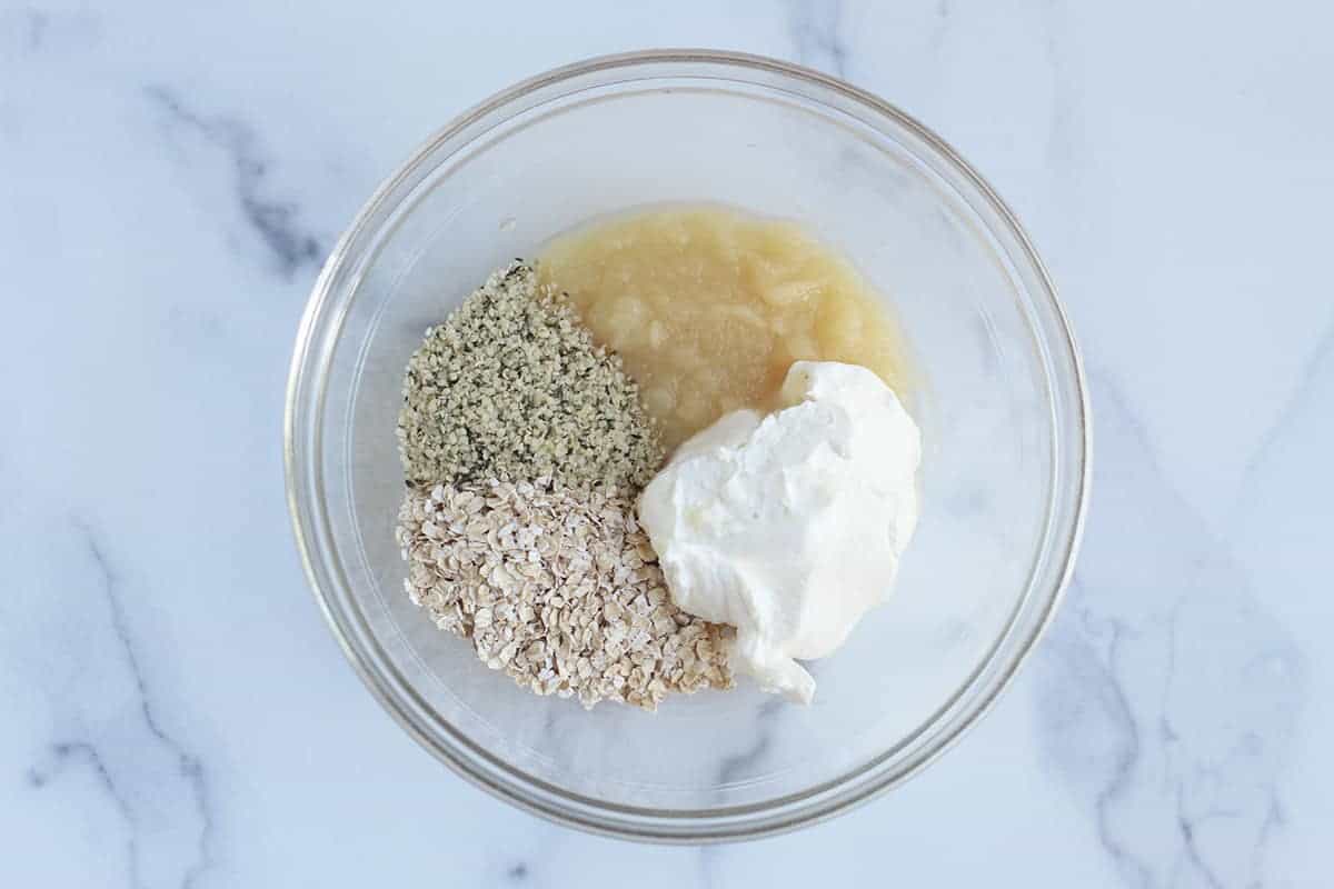 making overnight oats ingredients in bowl