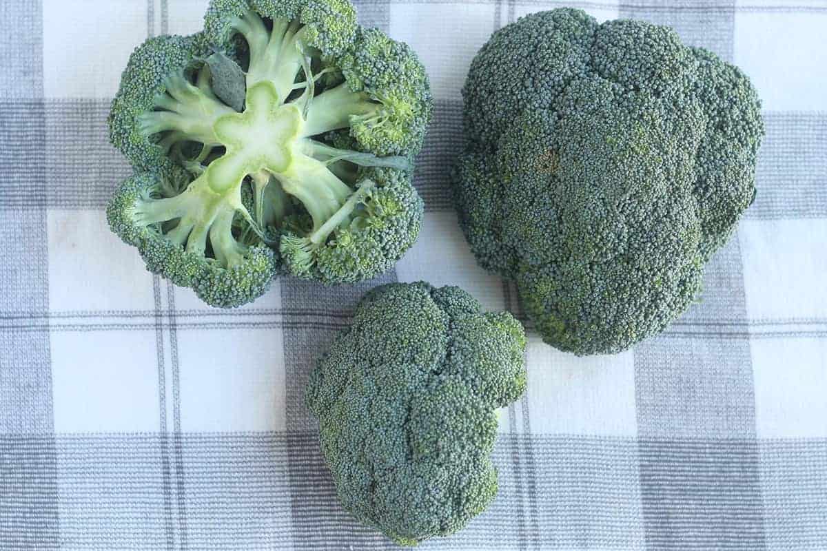 broccoli crowns on towel