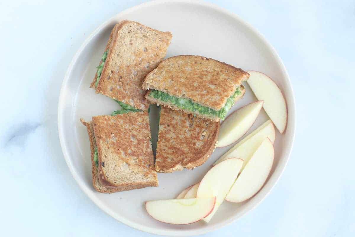spinach-grilled-cheese-on-plate
