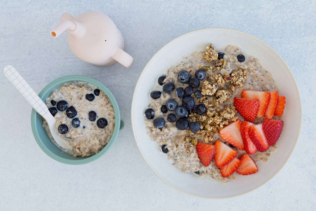 Chia Seed Oatmeal with Berries Product4kids