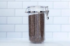chia-seeds-in-container