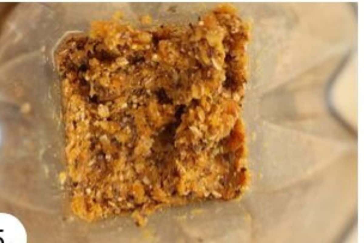Mixture for granola bites in blender.