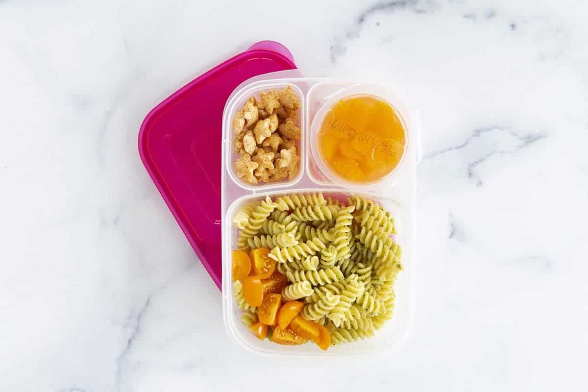 pesto pasta lunch in container.