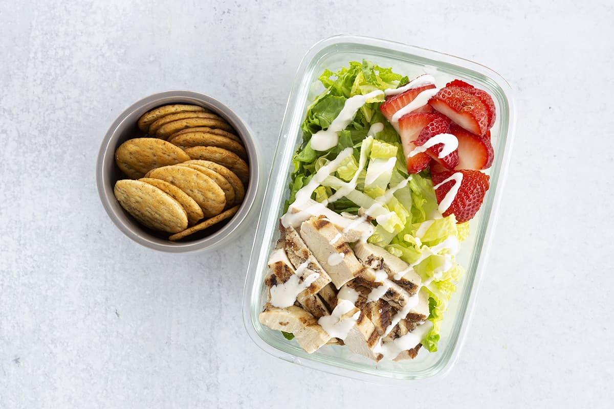 chicken and strawberry salad with whole grain crackers