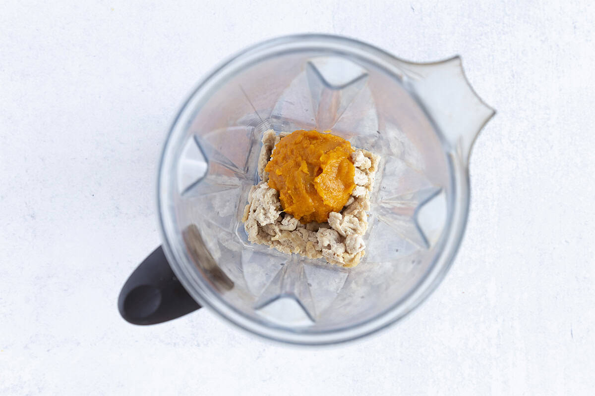 Ingredients for chicken puree in blender before blending.