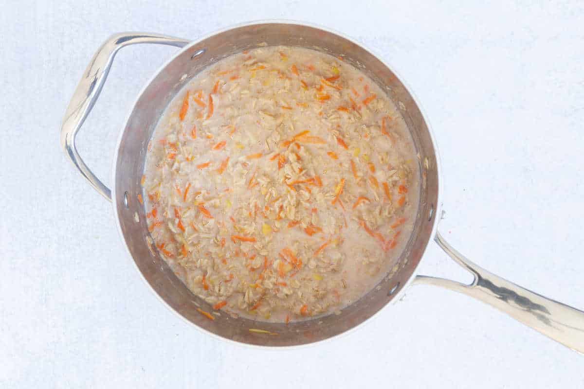 cooking-carrot-cake-oatmeal-step-3