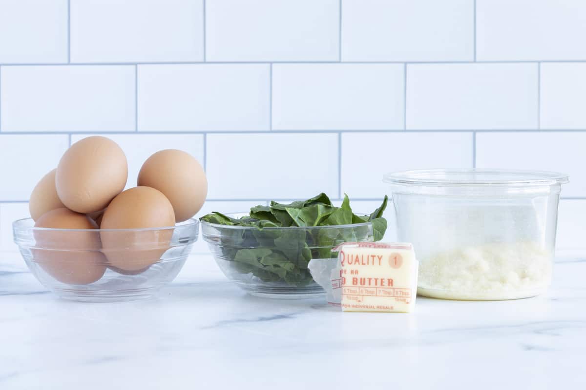 ingredients in spinach eggs.