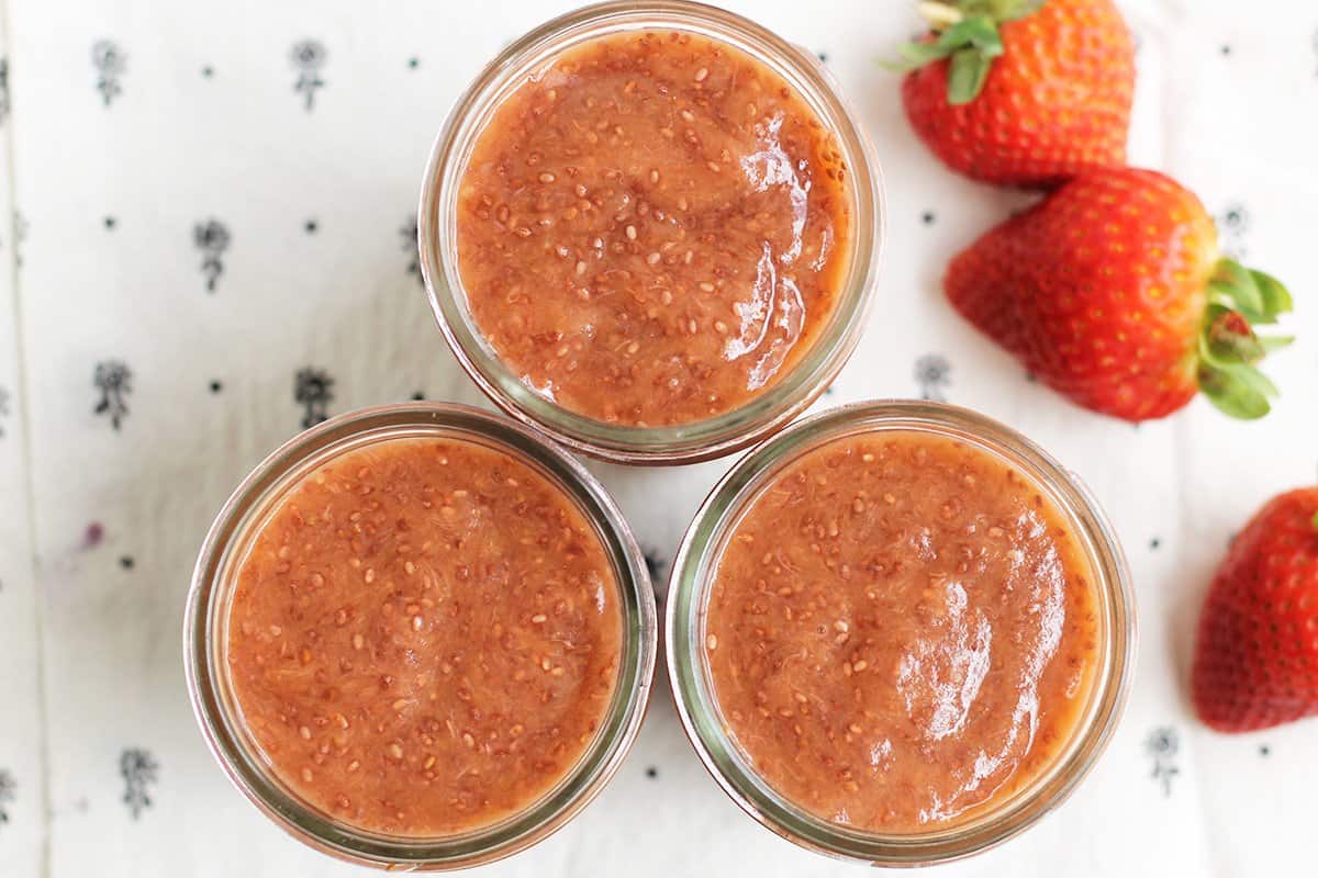 strawberry rhubarb jam in jars