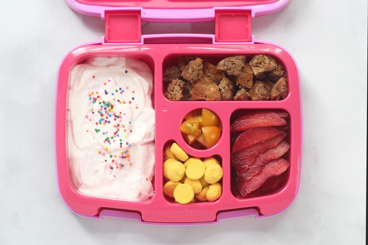 baby lunch in bengto lunch box.