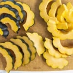how to cut acorn squash featured.