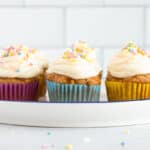 carrot-cake-cupcakes-with-frosting-on-plate