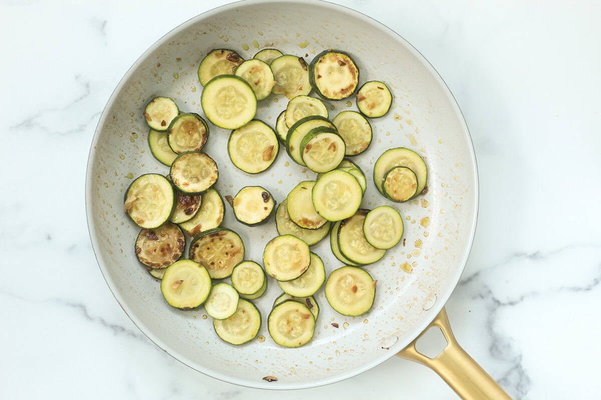 sauteed zucchini in blender.
