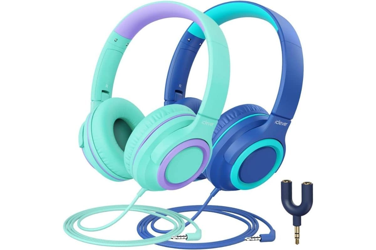 Two kids headphones in blue.