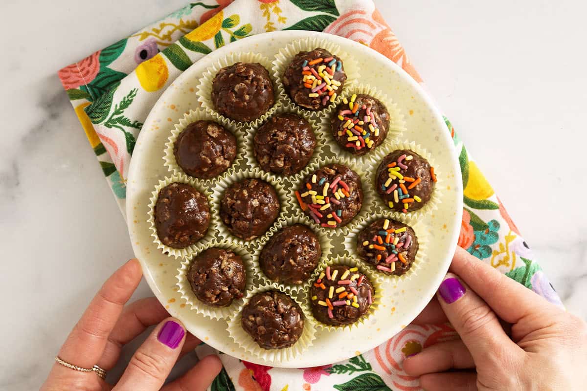 (So Fast) Chocolate Rice Crispy Balls