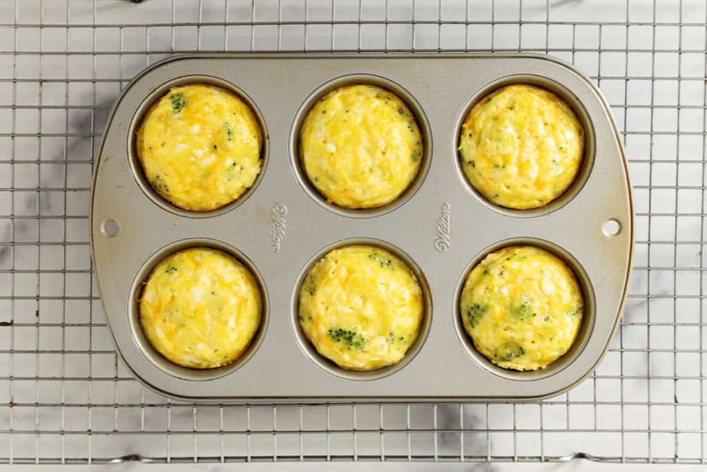 Egg Bites with Cottage Cheese (and Veggies)