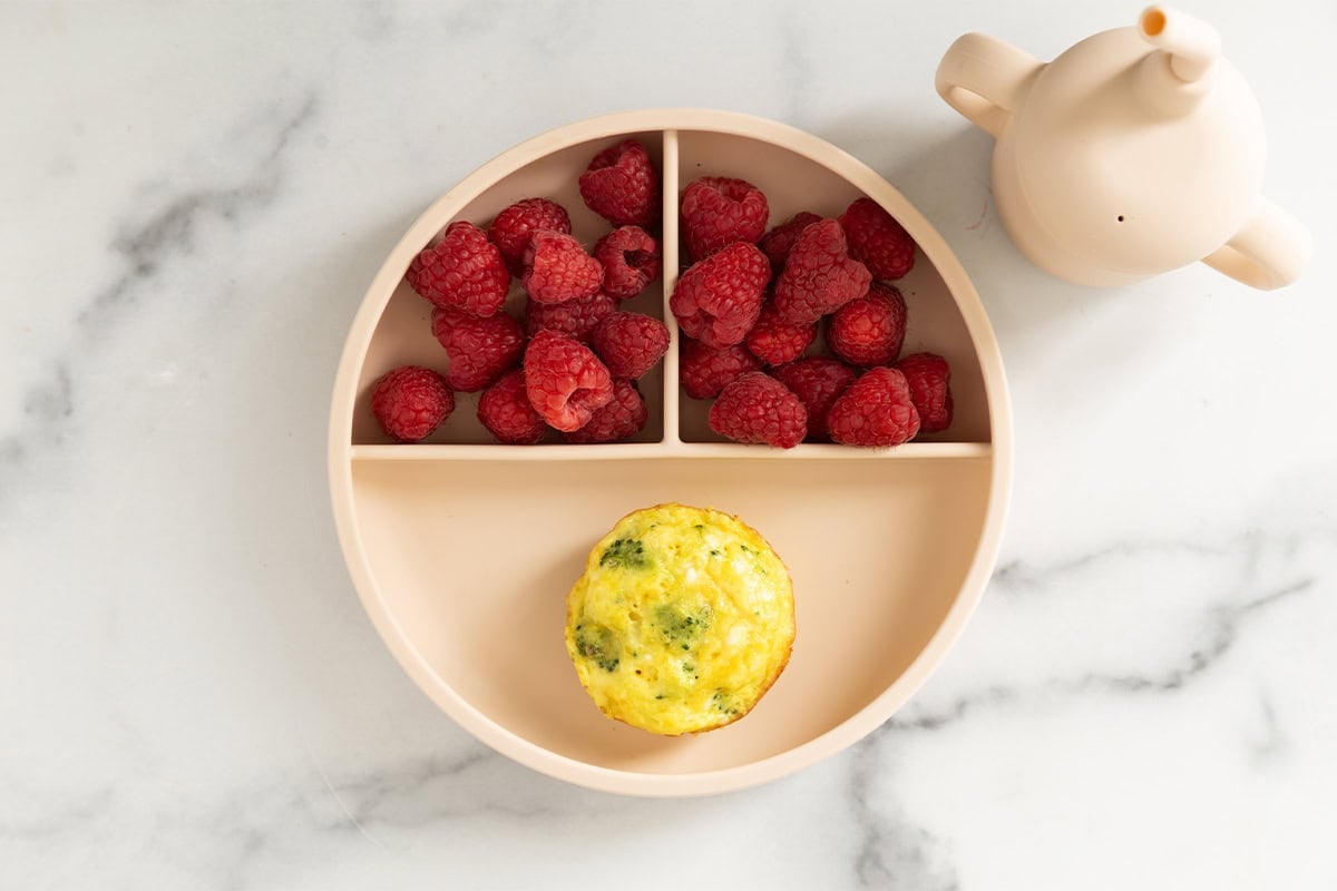 Egg Bites with Cottage Cheese (and Veggies)